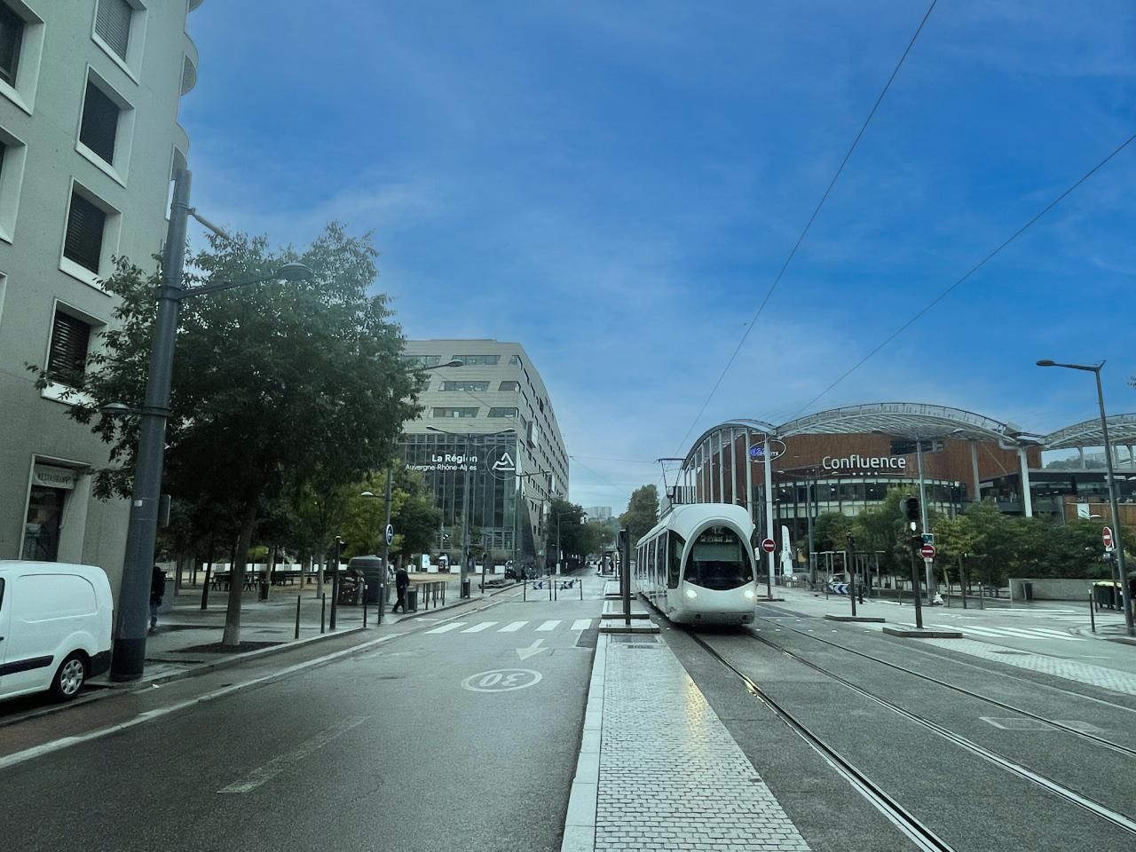 Bureau Lyon 895m² Location bureau Lyon Rhône OLBUR2426245 3